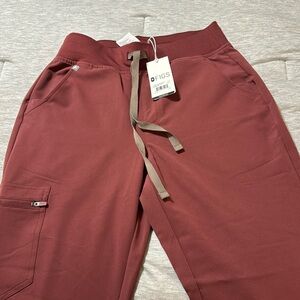 NWT Zamora small petite dark cherry